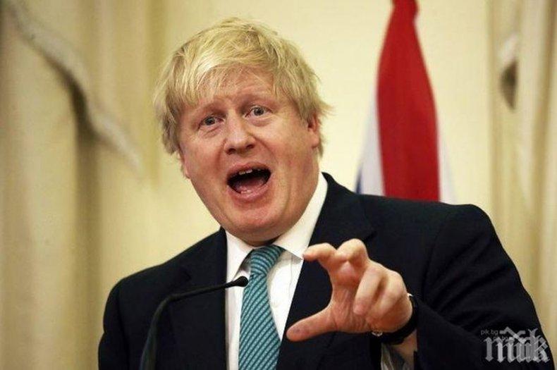 Борис Джонсън заявил, че „процесът на Брекзит е каша“ на частна среща с германски официални лица