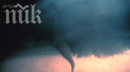 торнадо помете тексас