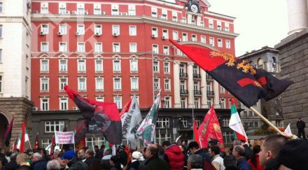 вмро рестартират протестите хората пак избрали същите