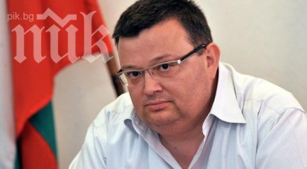 искат намесата главния прокурор незаконни строежи слънчев бряг