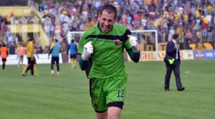 локомотив пловдив без титулярния вратар варна