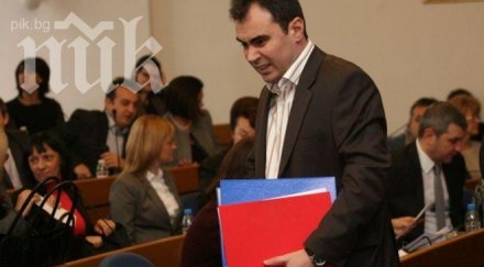 социалисти бранят ястреби името класова борба