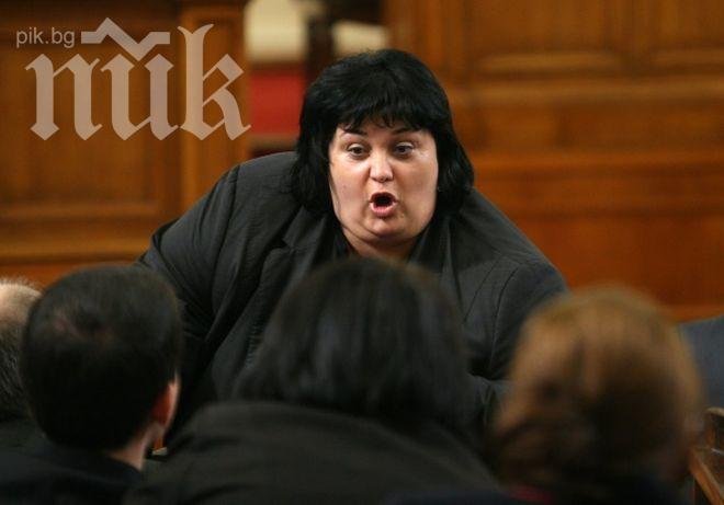 Фидосова: Не съм омайвала никой депутат