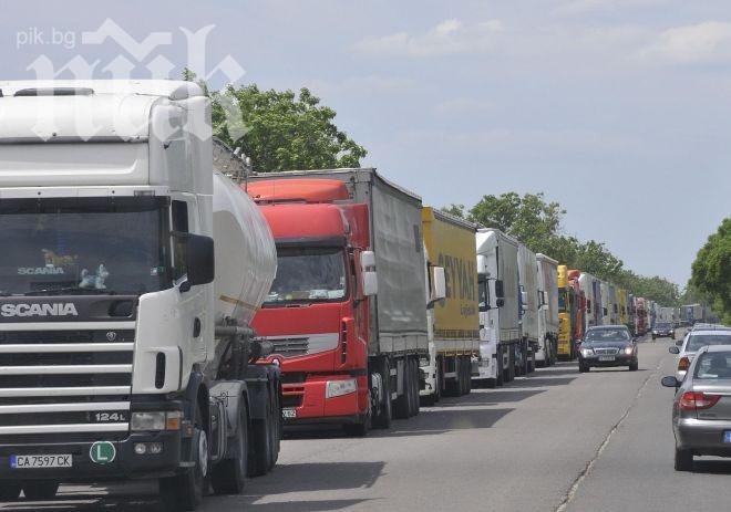 Разнобой – тираджиите ту искат, ту не искат оставката на шефа на „Автомобилна администрация“