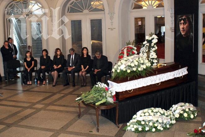 Министерството на културата направи гаф с некролога на Чочо