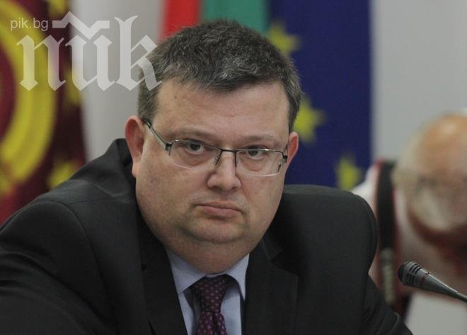 Цацаров: Прокуратурата не се е намесила в предизборната борба