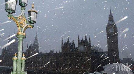 великобритания подготвят адски студ обилни снеговалежи