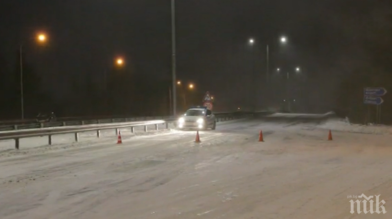 Спасиха десетки румънци от снежните преспи в Добричко