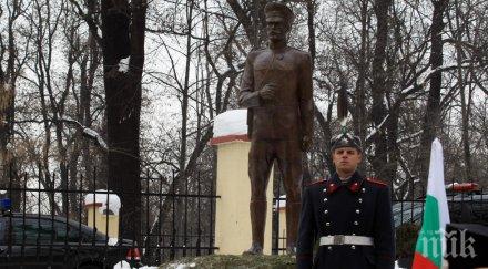 трима президенти откриха паметника полк дрангов снимки