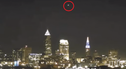 кливланд изтръпна гигантски нло прелетя американския град шокиращо видео