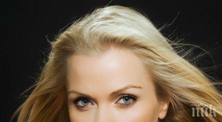 горещо асдис ран открехна деколтето призна известен българин бъркал снимки