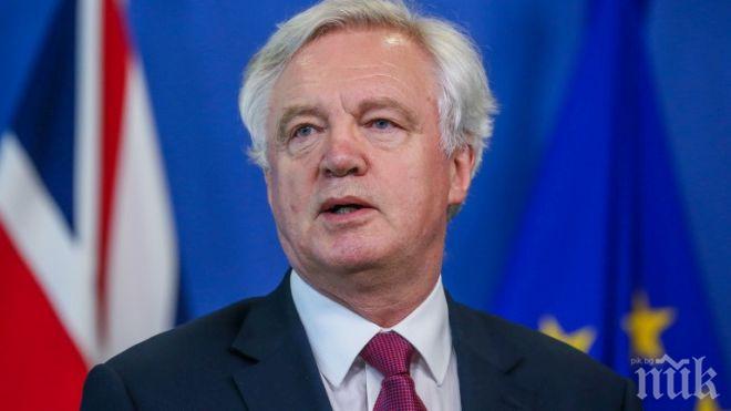 Великобритания няма да финализира плащанията към ЕС, докато Брюксел не оттегли искането си за включване на Северна Ирландия в митническия съюз