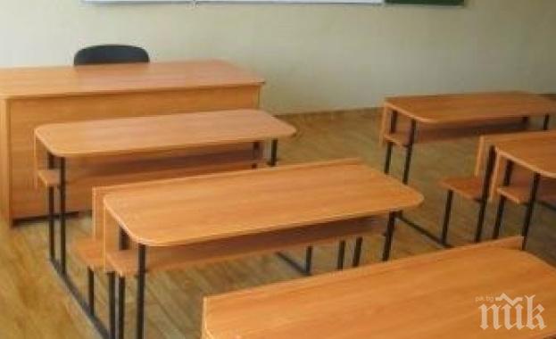 Затворените училища са вече над 1100