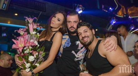 фики стораро черпи цял клуб шампанско чрд