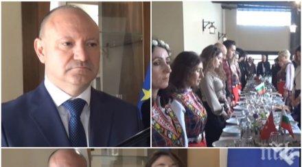 жесток скандал консулът одрин кара българите отдават почит загиналите турски воини навръх март видео