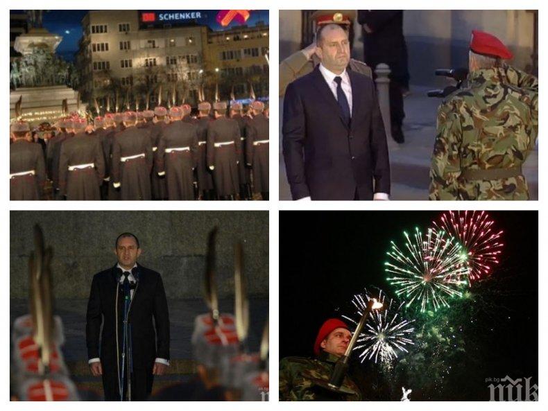 ИЗВЪНРЕДНО В ПИК TV! С тържествена заря-проверка 140 години след Освобождението България почита паметта на героите, загинали за свободата ѝ (СНИМКИ/ОБНОВЕНА)