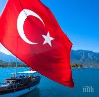 СТРАШЕН СКАНДАЛ! Съюзник на Ердоган се изцепи: Турското знаме ще се вее над Атина с помощта на Аллах!