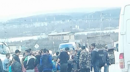 последните минути блъснаха дете максуда ромите настръхнаха снимка