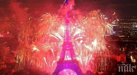 променят светлините айфеловата кула чест март