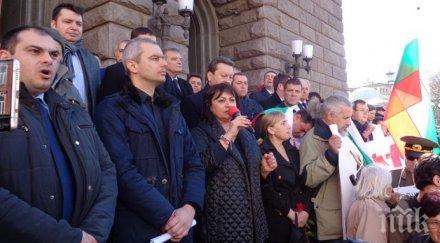 първо пик социалдемократът георги анастасов скочи корнелия нинова заради чез протестите станала ортачка организаторите луков марш