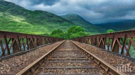 хит китай влак дълъг 400 метра разви 350 час