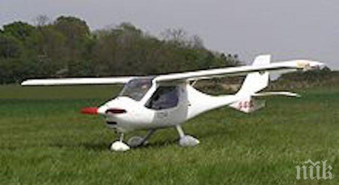 Малък самолет се разби в Германия, двама загинаха