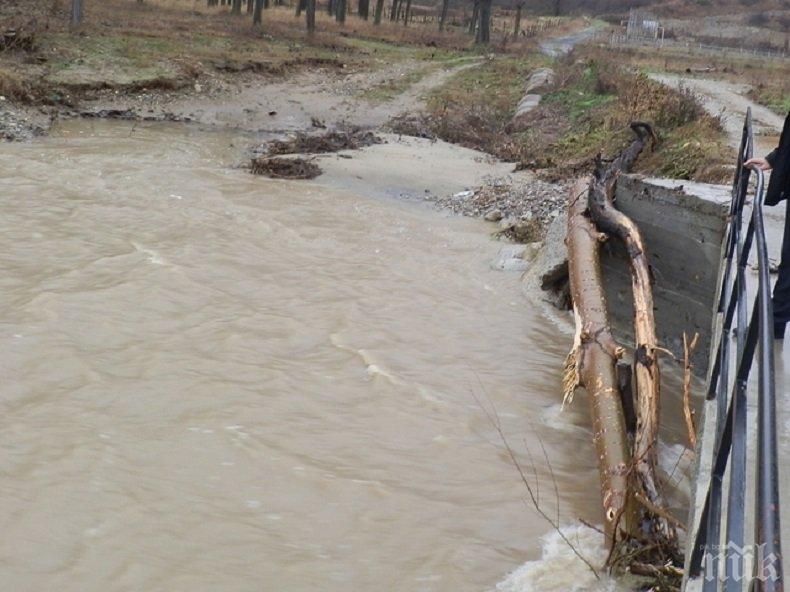Евакуират две села във Врачанско заради опасен язовир