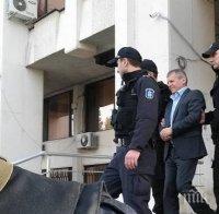 Георги Вълев от Килърите съди Бургаския адиминистративен съд, оставили го прикован в зала

