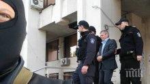 Георги Вълев от Килърите съди Бургаския адиминистративен съд, оставили го прикован в зала