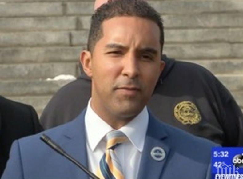 Кмет на американско градче бе обвинен в присвояване на близо 13 000 долара