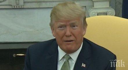 доналд тръмп предизвика коментари появявайки трева джобчето сакото