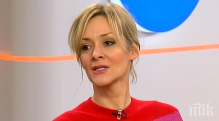 албена денкова разкри обожава синът