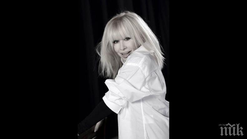 80 лева вървят билетите за Лили на черно! Примата завършва годината с 3 концерта в НДК