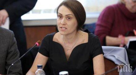 пик ретро семейните тайни гинка чез първият бизнес съпруга бил арпаджик снимки