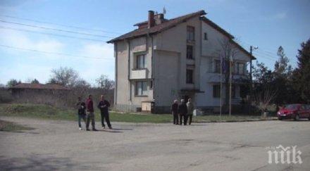 кмет гурбет остави село самотек