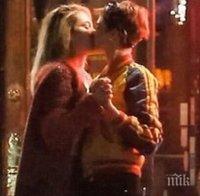 ЛЕСБО АФЕРА! Парис Джексън и Кара Делевин имат връзка?