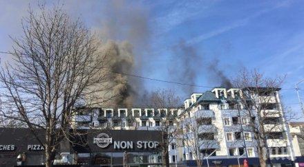 извънредно пожар силно задимяване студентския град пострадал полицай снимки
