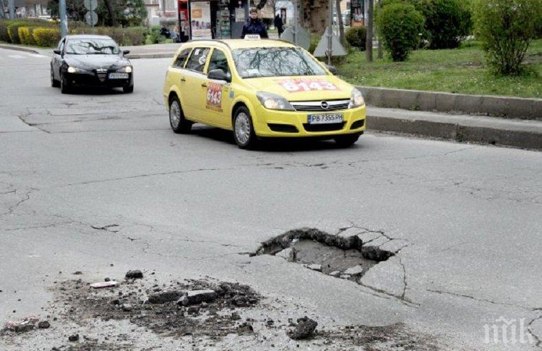 25 строителни екипа ремонтират пътищата в столицата