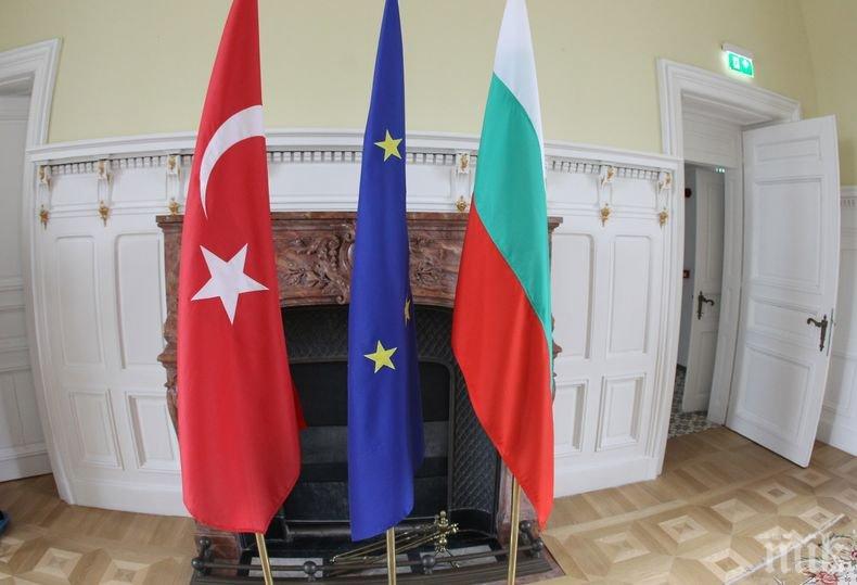 ЕКСКЛУЗИВНО В ПИК! Официалната вечеря на Борисов с лидерите на ЕС и президента на Турция започна (СНИМКИ)