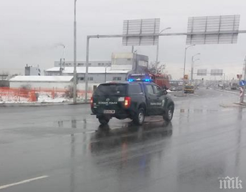 Раздават новите коли на Гранична полиция