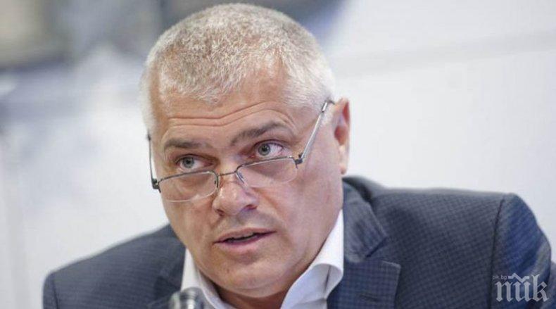 Валентин Радев: Има две версии за нападението с киселина в София