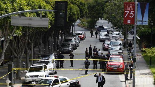 Кървав екшън! Един убит и четирима ранени, след като мъж се вряза с кола в група хора в Сан Франциско