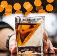 Евростат: Всеки трети млад българин пие уиски