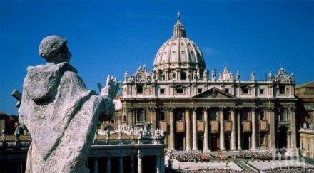 млн туристи посрещат католическия великден ватикана