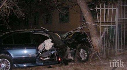 страшна трагедия момче момиче загинаха адска катастрофа разград