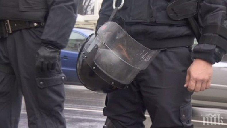 Проверки в МВР: Купили полицейски каски за 1000 лв. парчето