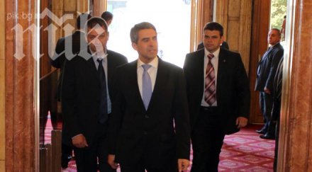 плевнелиев бавя връчването мандата