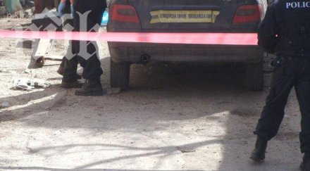 бомбата взривила фирмената кола нощ била задната броня