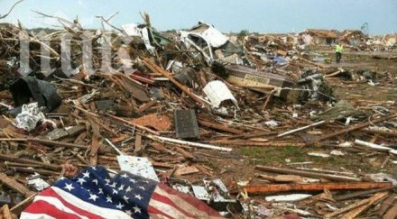 жестокото торнадо историята помля оклахома видео