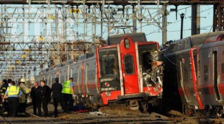 ранени сблъсък влака